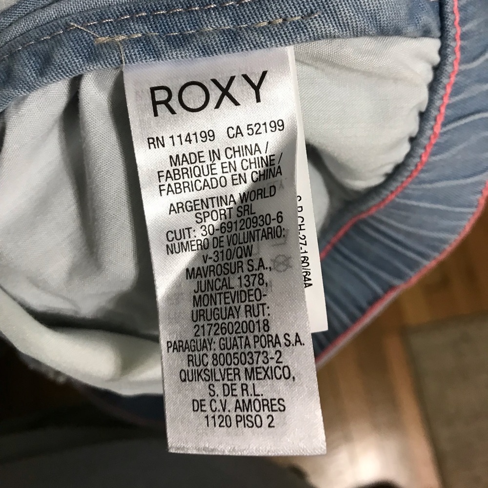 NWOT Roxy Jean shorts - Picture 6 of 6